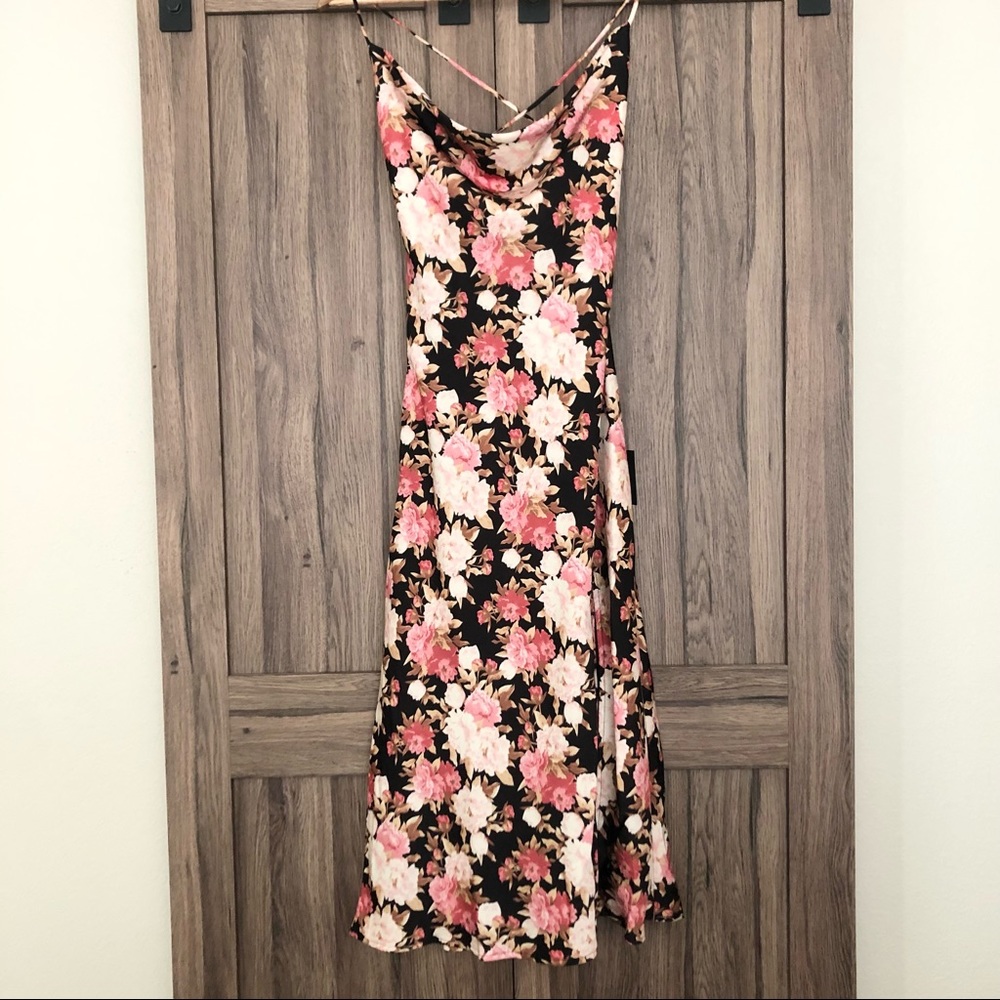 Lulus Moment of Chic Black Floral Print Satin Lace-Up Midi Dress - Picture 3 of 8